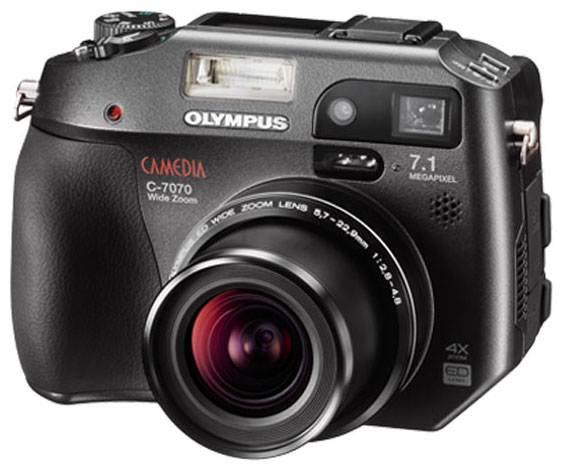 Olympus CAMEDIA C-7070 WIDE ZOOM
