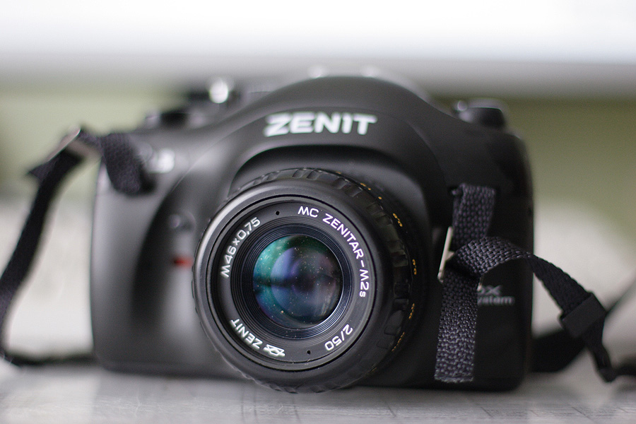 Зенит 412 DX camera or lens