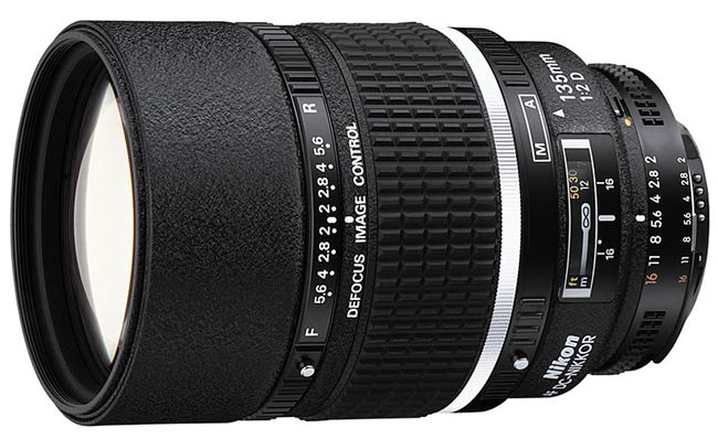 Nikon AF DC135MM F/2.0D