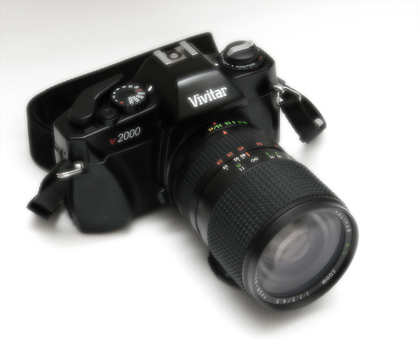 Vivitar V2000