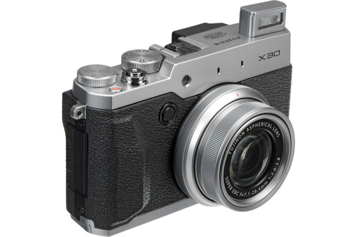 Fujifilm X30