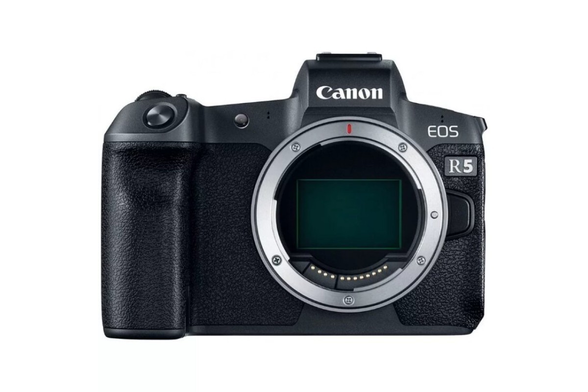 EOS R5 camera