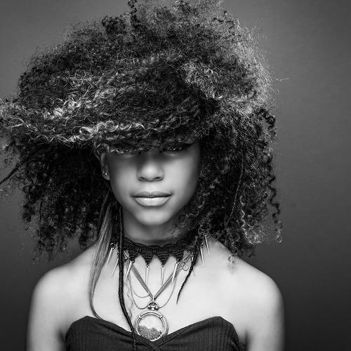 Preview Photographer\'s photo Clubb Simon