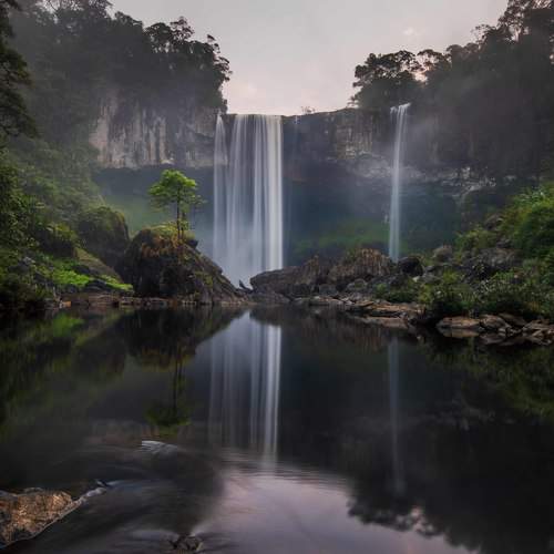 Preview Photographer\'s photo vannguyenhop29@gmail.com