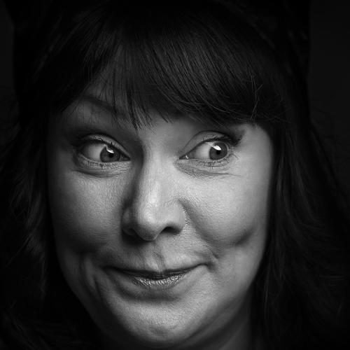 Что обозначает имя Аза: тайна характера и судьбы, о которой молчат словари