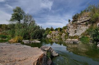 каньон в селе Буки (Украина), возраст около 2-х миллиардов лет