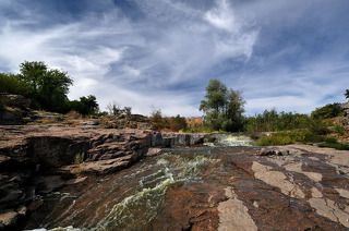 река горный Тикич, через 5 минут наполнится водой ...