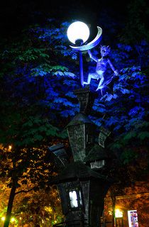 По мотивам \