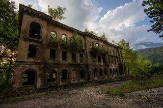 на обратной дороге природа была милосердна к фотографу...и подарила прекрасный свет и небо!!