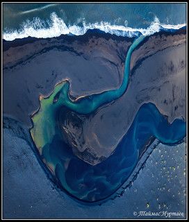 ПРОЛЕТАЯ НАД  ИСЛАНДИЕЙ