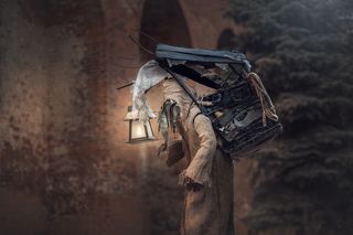 старуха, короб, ящик, мелентия, косплей, косп, крафт, костюм, мешковина,  мешок.  домик.  фонарь,  лампа,  сказка, торговка, бродяга
