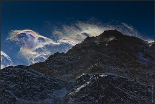 Поляризация дает очень интересный эффект. Первый раз вижу такое.