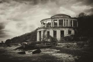 опустевший причал