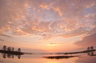 Закипало небо...