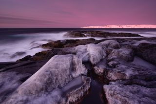 Лед, камни и вода...