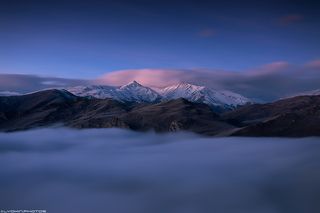 Туман остается в каньоне всю ночь и под утро начинает медленно спадать