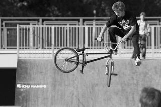 - Самое главное - плавность. Тренируйте вашу координацию, ваши телодвижения и работайте над изяществом исполнения этого трюка.