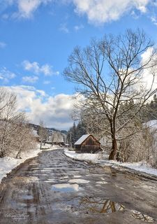 Весенняя распутица дорог карпатских спутница