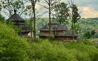 Построена в 1824 году в крестообразном виде с куполом над центральной частью нефа. Сохранён старинный иконостас и хоругвь XIX века. Рядом в церковью располагается старинное кладбище и звонница 1813 года постройки.