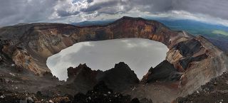 Панорама сделана с западного края кратера