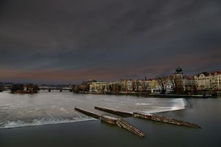 Ночь возьмет свое