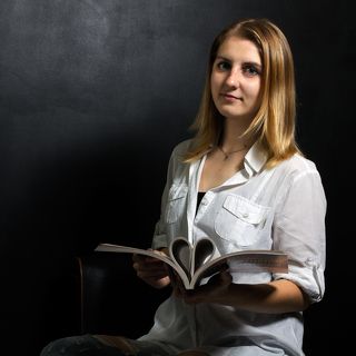 Учительница истории