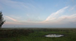 Противоположная сторона восходу. ..Лунка