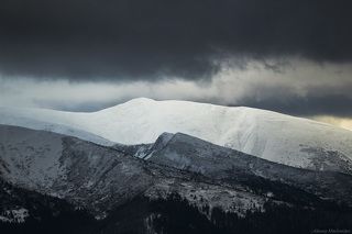 Гутын-Томнатык, вид с Петроса