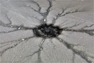 01. Ущелья и кратер