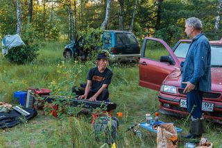 02 В итоге мне, всё же, удалось собрать здесь небольшой, но весьма удалый музыкальный коллектив