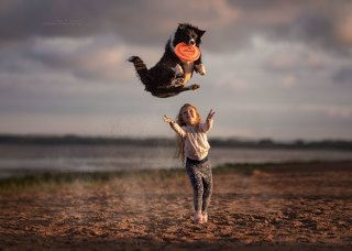 Kids Frisbee Freestyle. Julia and Kaiser