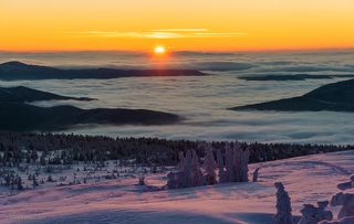 02 Прошло всего 33 секунды, и на снегу уже царствует маджента
