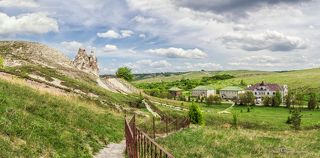 Путь к собору Спаса Нерукотворного Образа