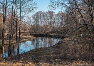 01 Середина апреля, снег недавно растаял, зелени ещё нет