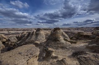 Песчанные истуканы