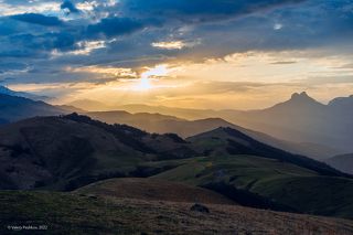 02 А за 10 минут до этого цвета были гораздо скромнее)