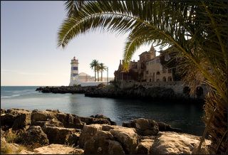 Маяк Святой Марты в Кашкайше (Farol de Santa Marta, Casa de Santa Maria).