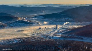 02 Однако, нынешний горнолыжный курорт Шерегеш возник относительно недавно и совсем рядом с одноимённым посёлком шахтёров