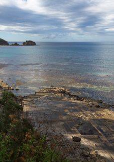 2.	Это место называется Tessellated pavement или по-русски Мозаичная Мостовая.