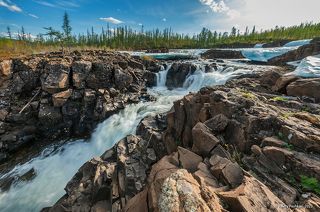 02 Сверху он делится на множество небольших рукавов, …