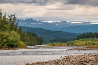 03 Однако, даже в большую воду нужно безошибочно выбирать путь по протокам, …