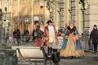Недовольный царь и довольная царица. Екатерининский сад. Санкт-Петербург январь 2017г.