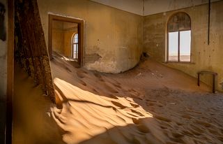 В городе-призраке  Колманскопе