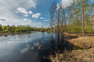 03 Небольшие речушки становятся полноводными, …