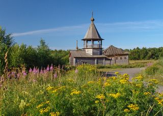 Часовня Усекновения Главы Иоанна Предтечи (XIX век) в деревне Вороний Остров