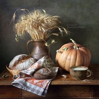 С хлебом и молоком