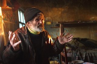 Приглядел место на небольшой речушке в горах, будут там с ранней весны до осени, вдруг повезет.