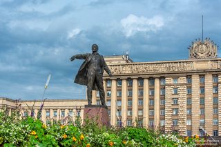 Памятник В. И. Ленину на Московской площади