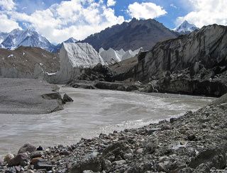 В этом кадре есть человек