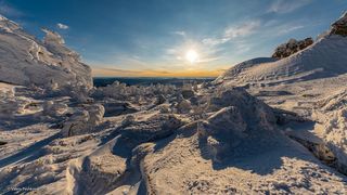 03 … да и камни, разбросанные повсюду, не отстают от них